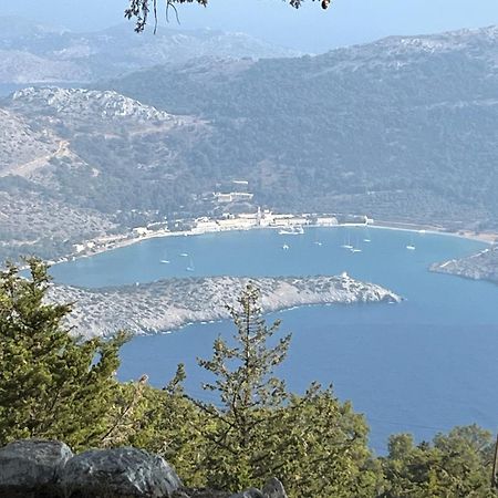 Aleminas Rooms Symi Bagian luar foto