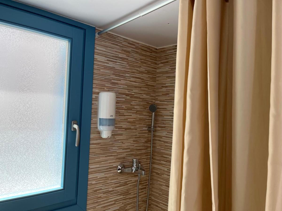Aleminas Rooms Symi Bagian luar foto